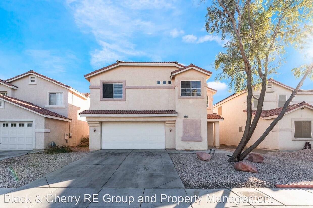 Foto principal - 3 br, 2.5 bath House - 4952 Sapphire Light...