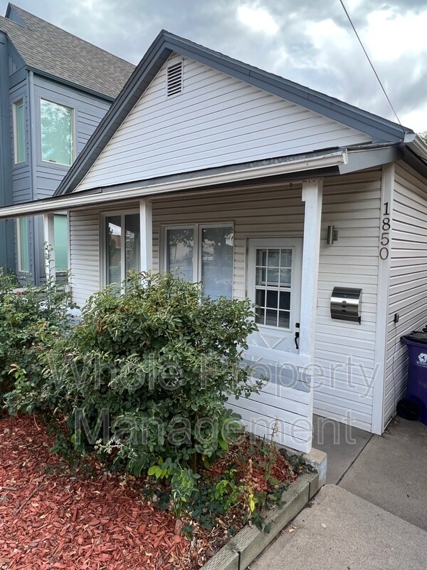 Building Photo - 1850 W 33rd Ave
