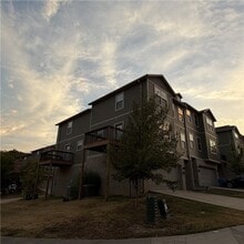 Building Photo - 2787 W Blackstone Crossing