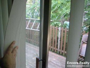 Building Photo - 16 Wait St