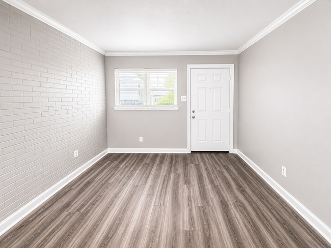 Building Photo - Spanish Cove Apartments