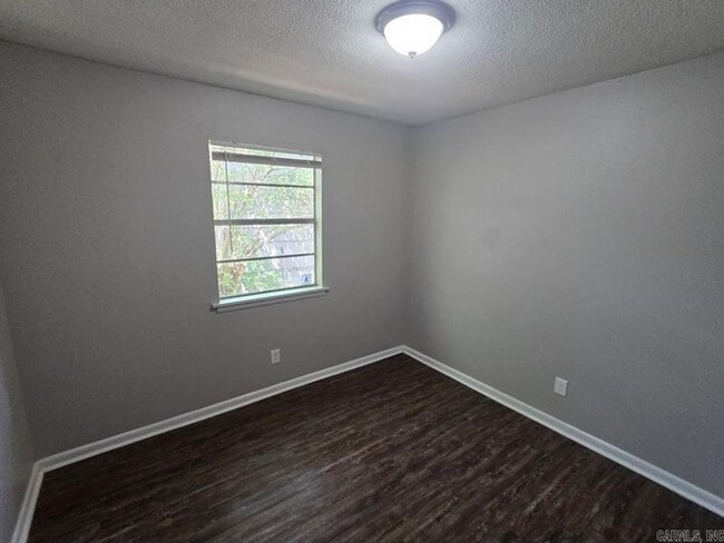 Building Photo - 1011 Ferrell Dr