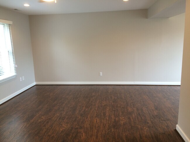 Sala de estar-2 - 109 Hunt Dr