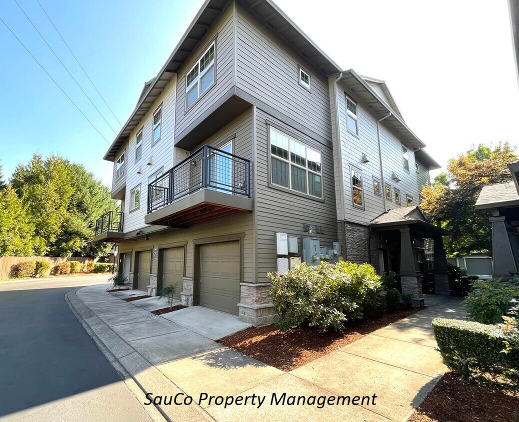 680 NE Roydon Ln, Beaverton, OR 97006 Townhome Rentals in Beaverton