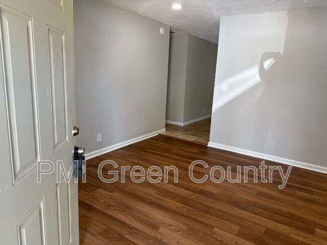 Foto del edificio - 12429 E 11th Ct