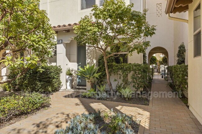 Foto del edificio - 569 E Montecito St