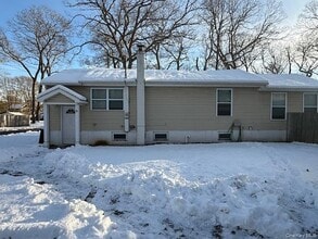 Building Photo - 148 Cypress Dr