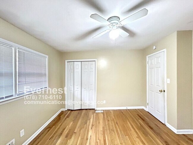 Building Photo - Cozy 3-Bedroom Home in Quiet Neighborhood ...