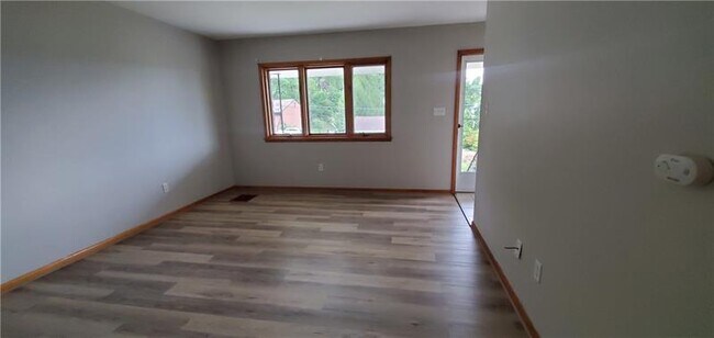 Building Photo - 419 Canyon Dr