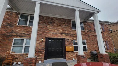 Building Photo - 3706 Noblitt Dr