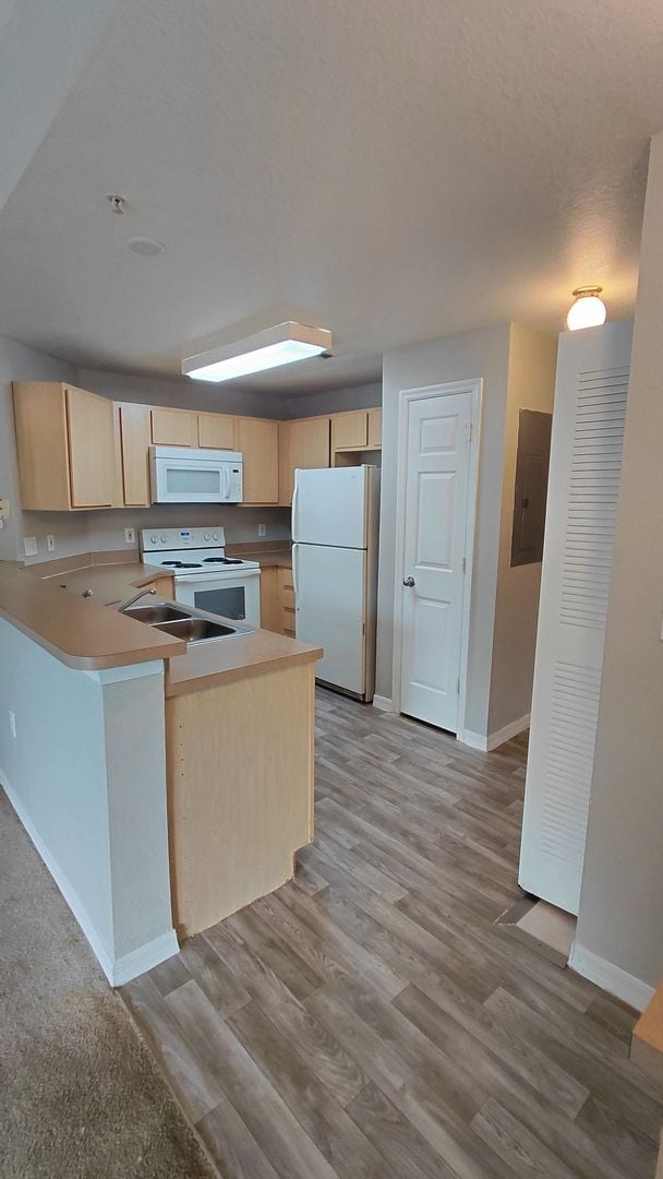 Photo - Spacious 3 bedroom, 2 bath Condo located i...
