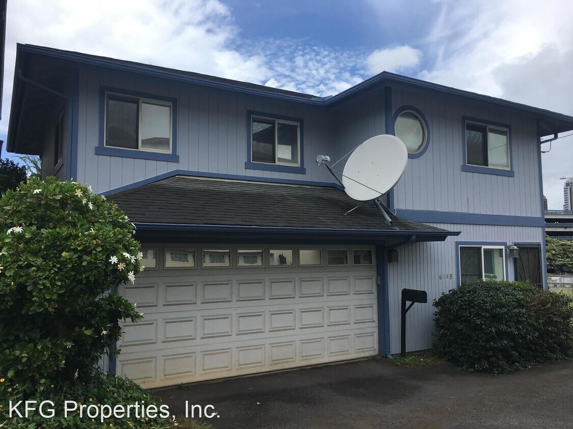 Foto principal - 3 br, 2 bath House - 614 B Captain Cook Av...