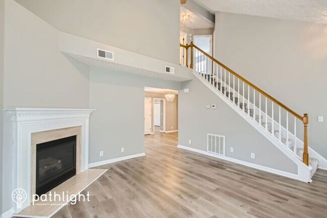 Building Photo - 7004 Penbrook Dr