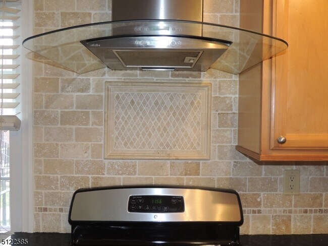 Foto del edificio - 201 Pitney Pl