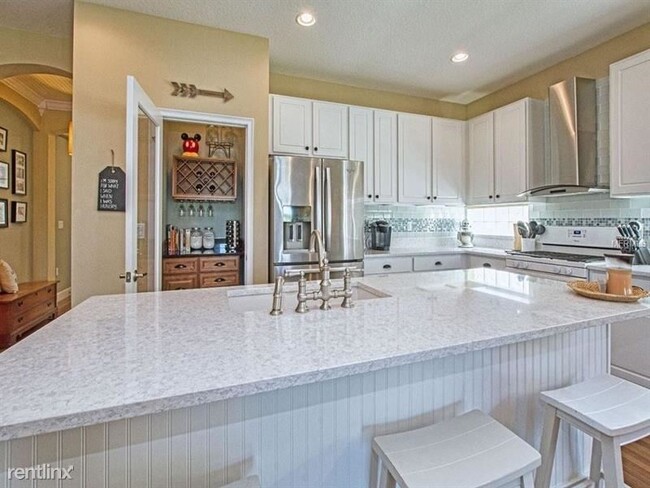 Foto del edificio - 3 br, 2 bath House - 2416 Sabastian Street...
