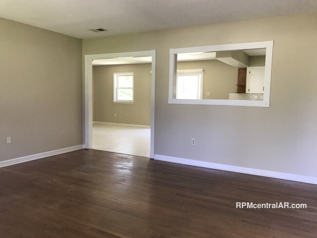 Foto del edificio - 1304 Kellogg Acres Rd