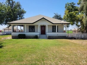 Building Photo - 21145 Rd 68