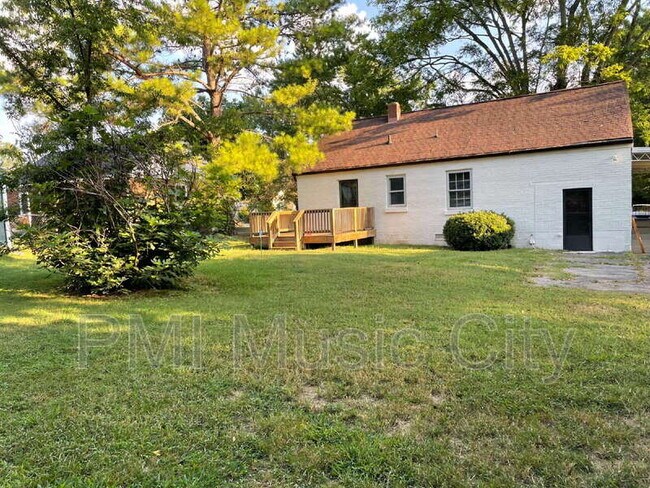 Foto del edificio - 239 Tanksley Ave