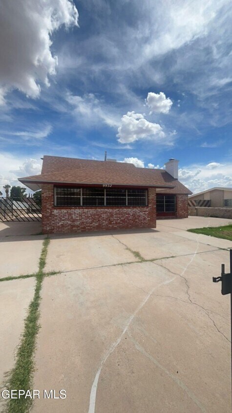 Foto principal - 9932 Agena Ln
