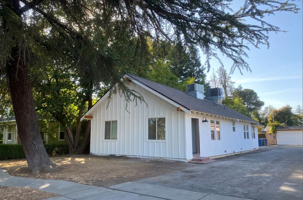 Foto principal - 2175 Weston Way