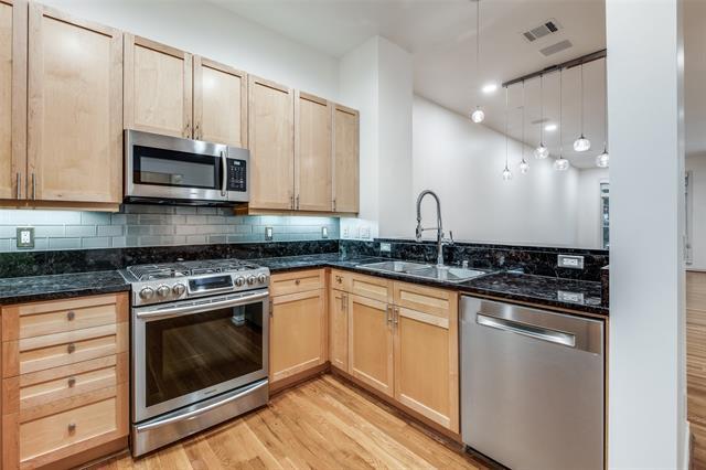 Building Photo - 4310 Buena Vista St