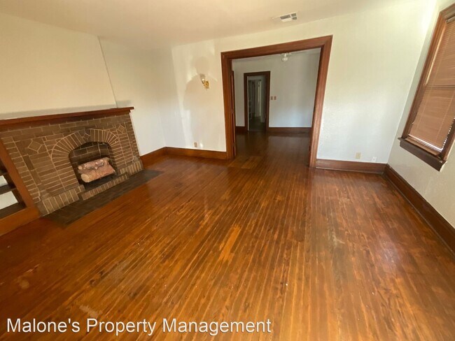 Building Photo - 2 br, 1 bath House - 2307 NW 17th st.