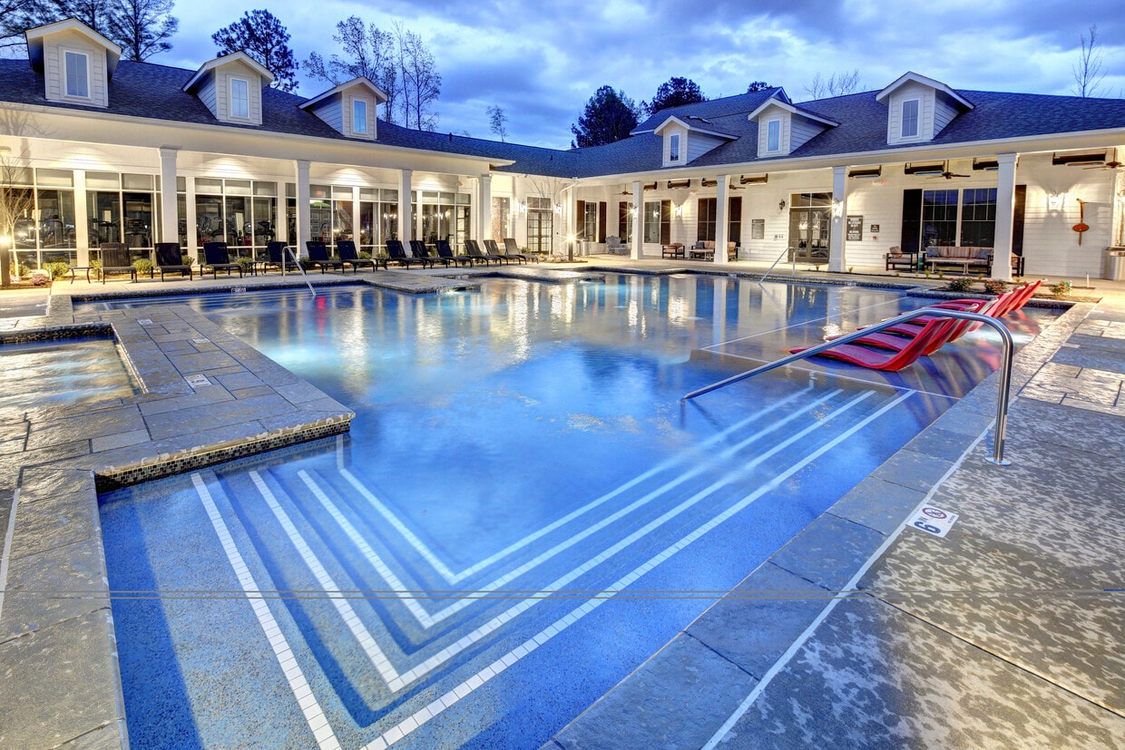 The Hollis Townhomes - The Hollis Townhomes