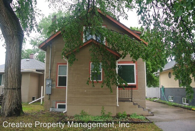 Building Photo - 3 br, 2 bath House - 616 5th Ave NW