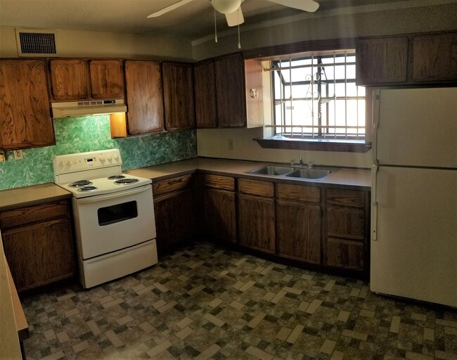 Foto del edificio - AFFORDABLE SOUTH PHOENIX HOME!