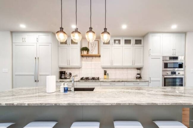 Building Photo - 10510-10132 132 St NW