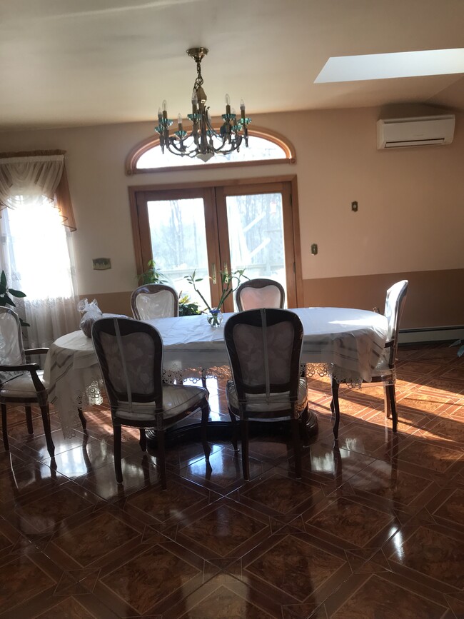 Dining room - 76 Kentview Dr