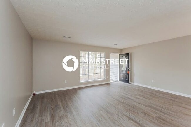 Photo - 4 Bedroom Pet-Friendly Home in Ellenwood, GA with Main Street Renewal