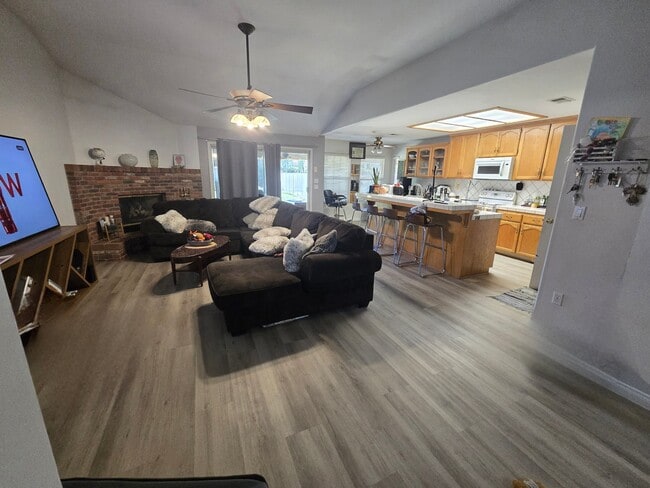 Building Photo - 9903 Valerio Ct