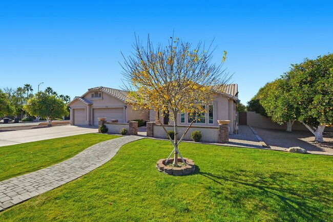 Foto del edificio - 1426 N Omaha Cir