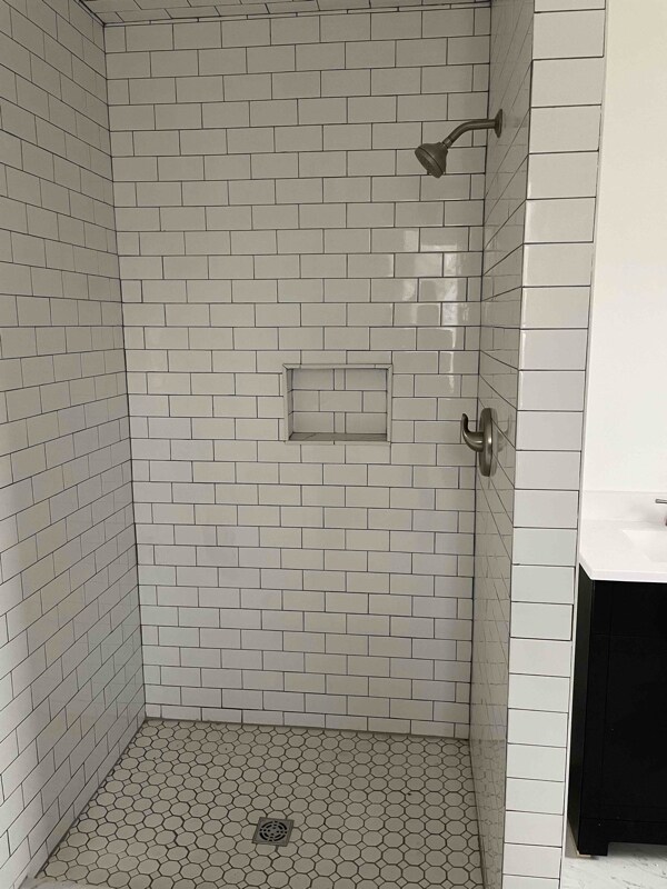 Foto del edificio - 1045 N Main St