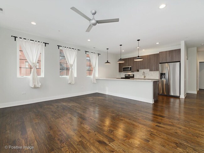 Foto del edificio - 1400 E Hyde Park Blvd