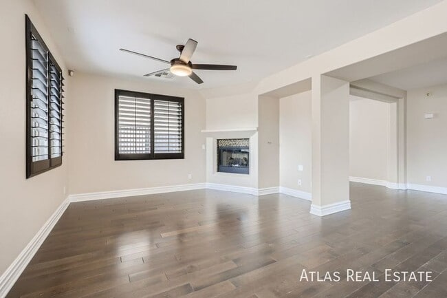 Building Photo - 928 Via Stellato St