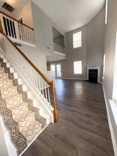 Foto del edificio - 242 Silver Ridge Dr