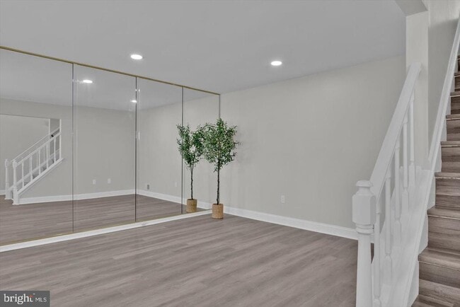 Building Photo - 205 Longstone Dr