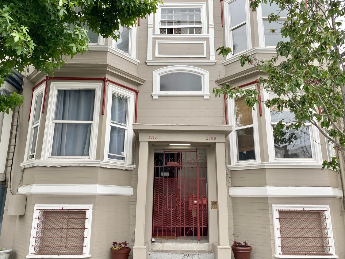 2708 Bryant St Unit 2708 Bryant, San Francisco, CA 94110 Apartments