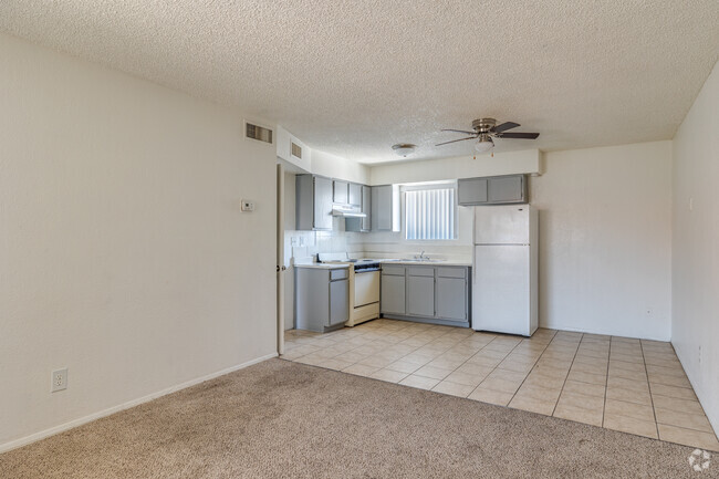 2BR, 1BA - 800SF- Living Area - GC 3734 Apartments