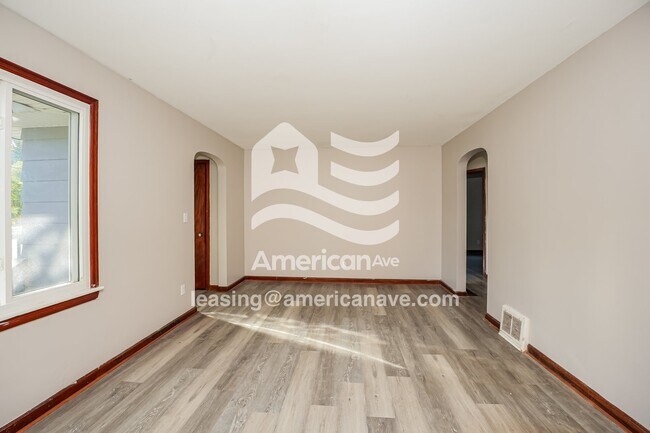 Foto del edificio - 158 Hawk Ave