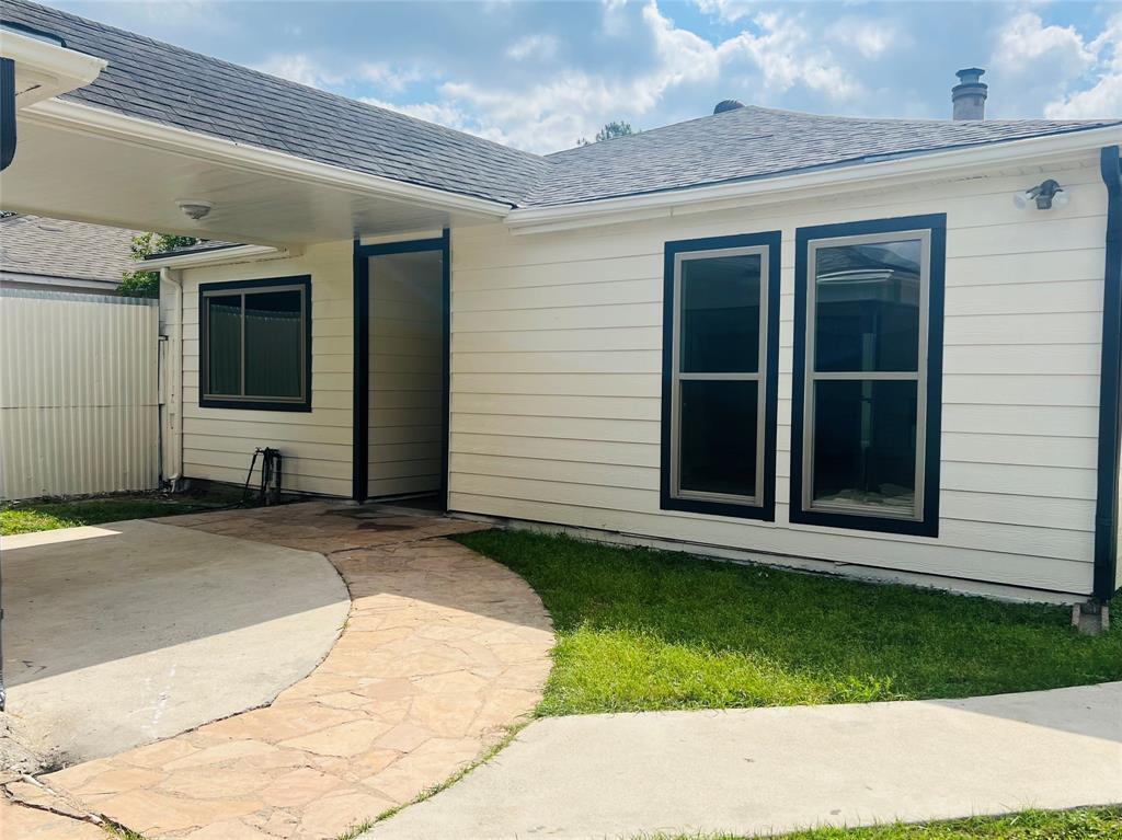 Foto principal - 8814 Beau Monde Dr
