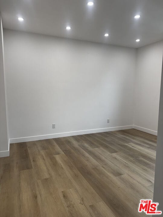 Foto del edificio - 1047 Irolo St