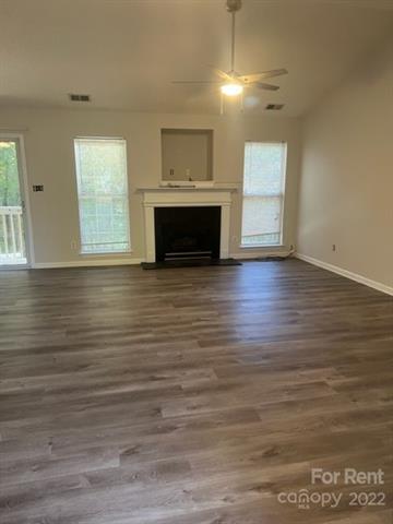 Building Photo - 10131 Northwoods Forest Dr
