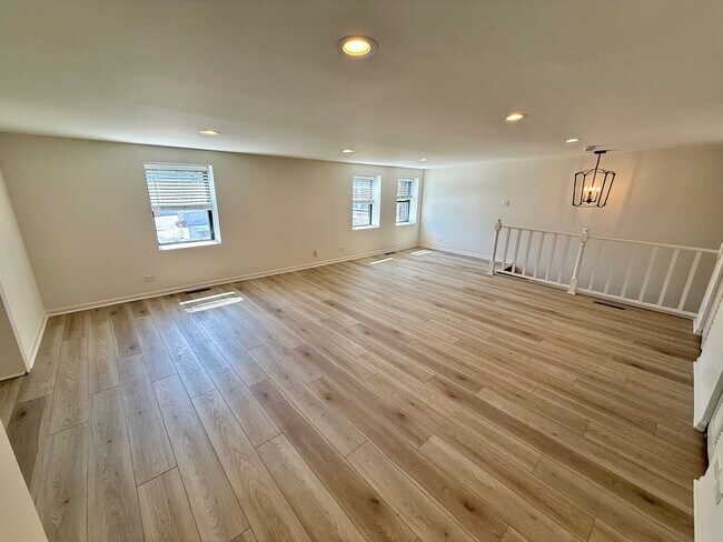 Foto del edificio - 937 W Armitage Ave