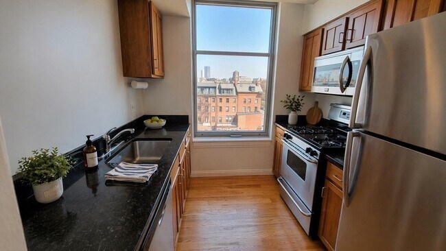 Foto del edificio - 1597 Washington St