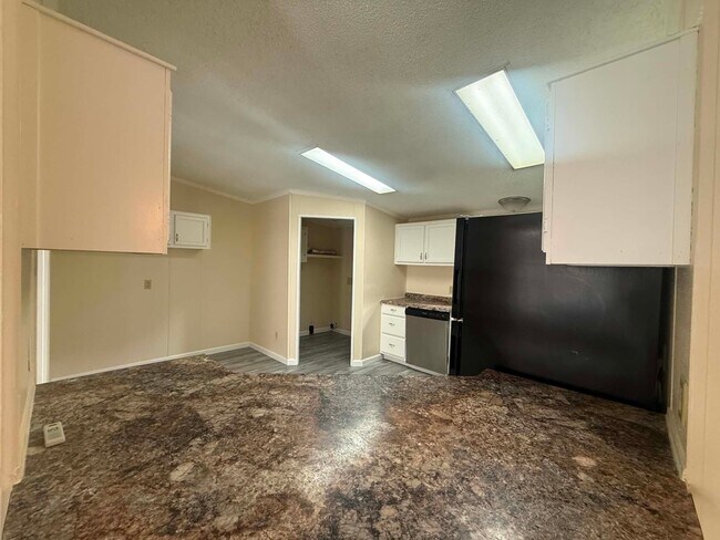 Foto del edificio - 1236 N Oaklane Rd