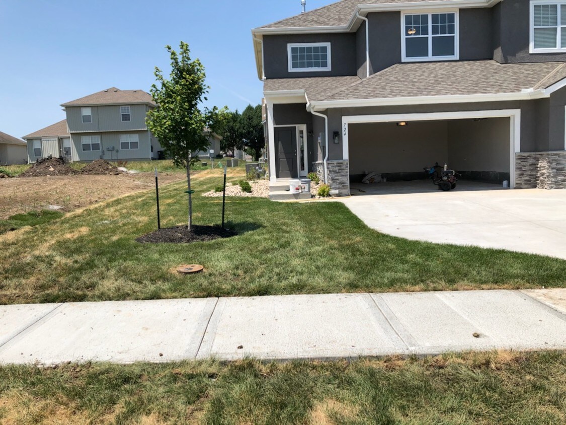 Foto principal - 705 S Evergreen St