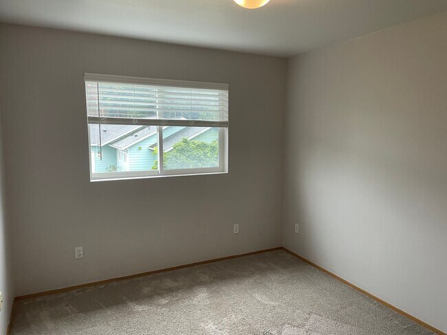 Foto del edificio - Lovely 3 Bedroom Coupeville Home! Huge Back Yard